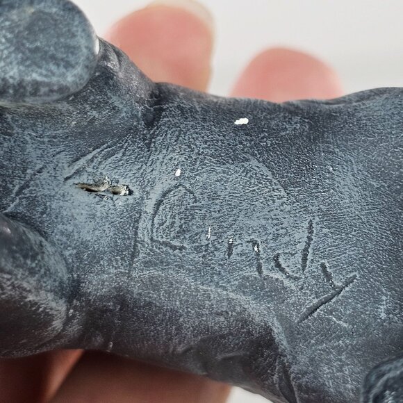 Vintage Black Cat Figurine Signed Cindy Hand Painted Green Eyes *Flaws* - Picture 6 of 10